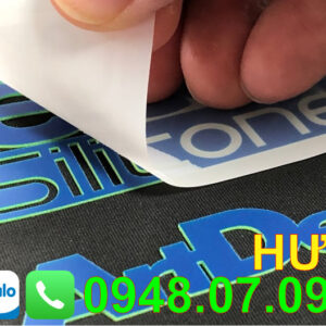 nhãn mác quần áo